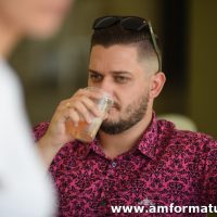 EH2_8173